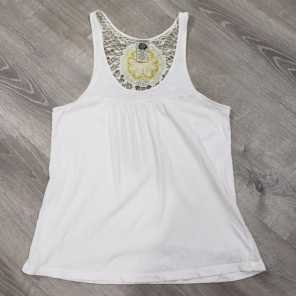 Lucky Brand Tops - LuckyBrand tank with crochet detail